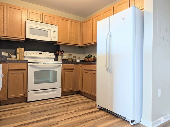 3rd image of 1 Carriage City Plz APT 1410