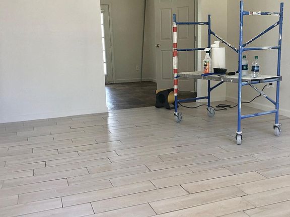 2nd image of 3707 Oak Ave