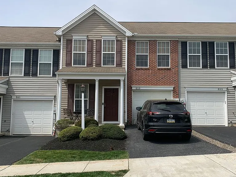 859 Fawn Ln — Photo 43