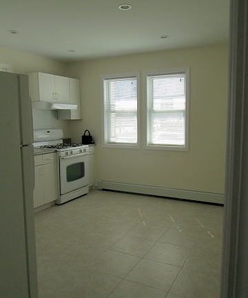 2nd image of 1 Fletcher Pl