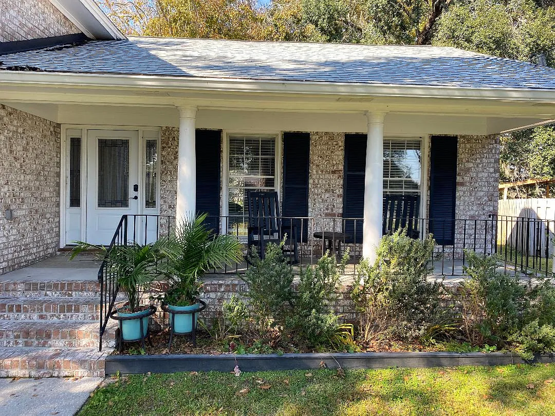 4 bed, 2.5 bath, 1850 sqft, $3,500 — Photo 2