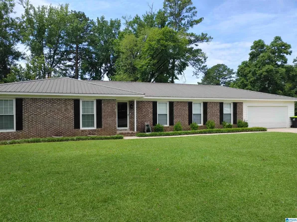 525 Country Club Rd, Sylacauga, AL 35150