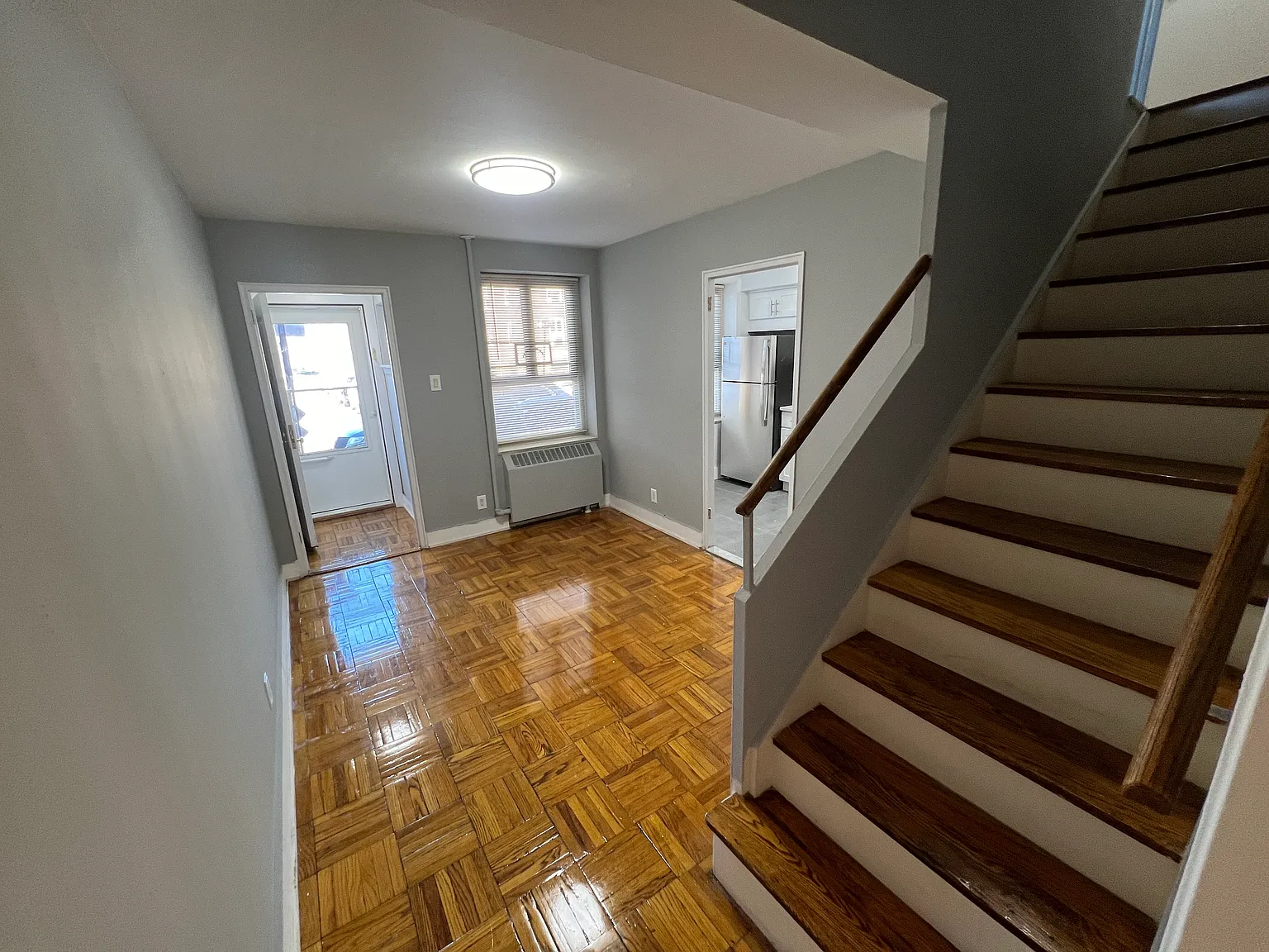 2 bed, 1100 sqft, $3,199 — Photo 3