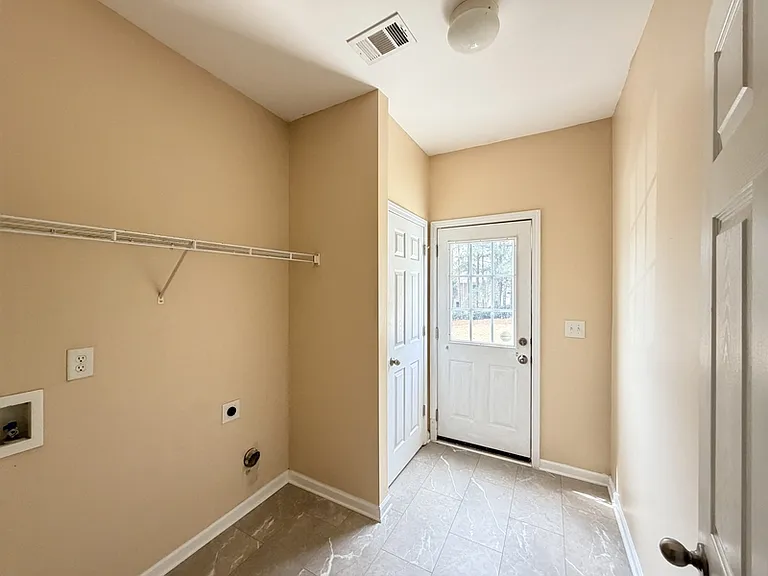 540 Georgia Way — Photo 7