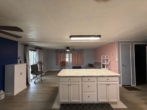 3rd image of 156 Lakeview Dr #684