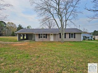 24 Peach Ct, Bassett, VA 24055