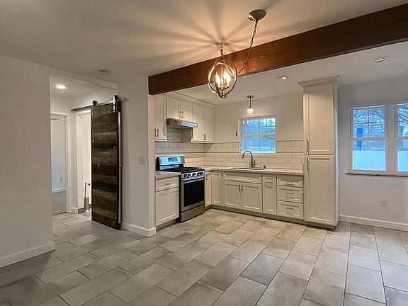 2nd image of 48810 Royal Oaks Dr APT 1