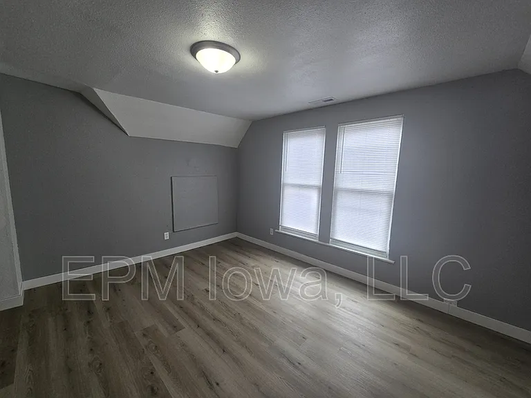 1527 4th Ave SE — Photo 26