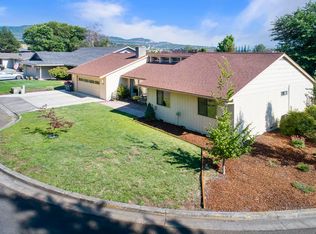 3540 Michael Park Dr, Medford, OR 97504