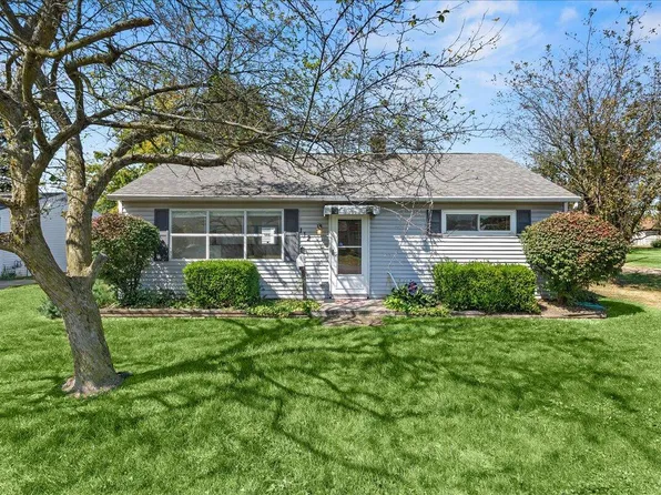 112 S Troy St, Bellefontaine, OH 43311