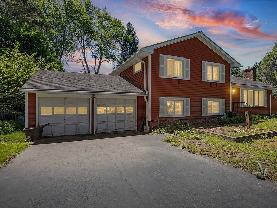 1st image of 90 Hotchkiss Cir