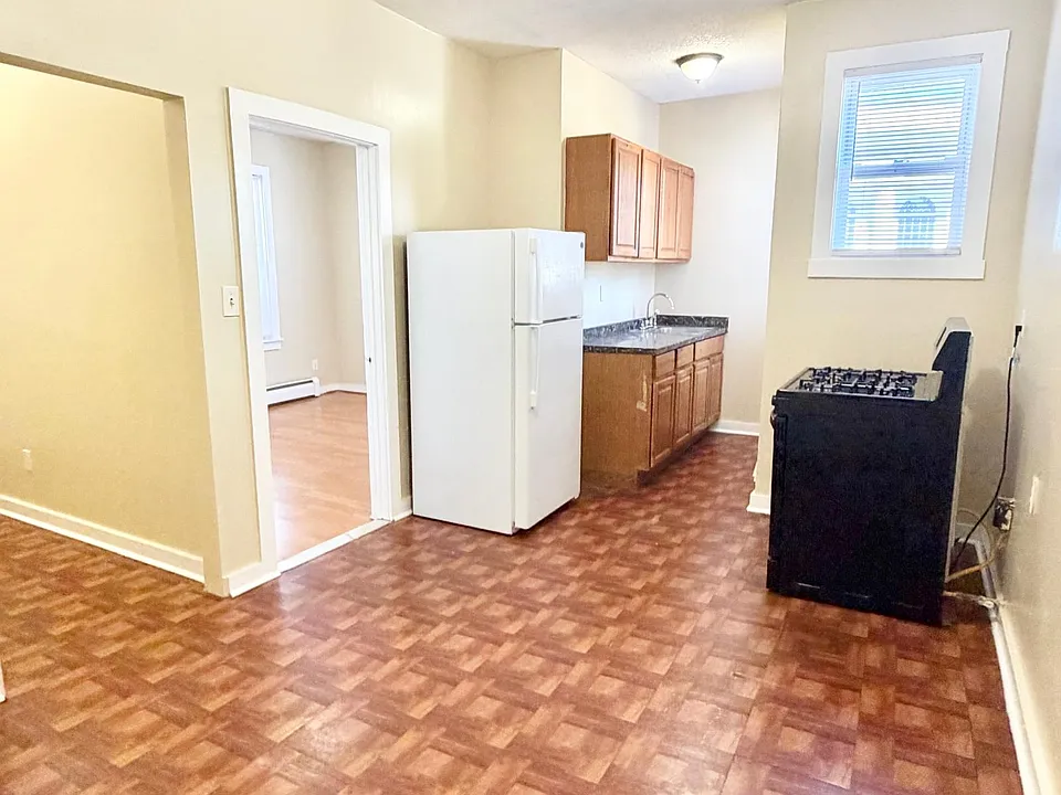 59 Derby Ave #2RR
