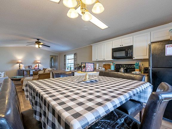 5th image of 509 Holly Park Dr