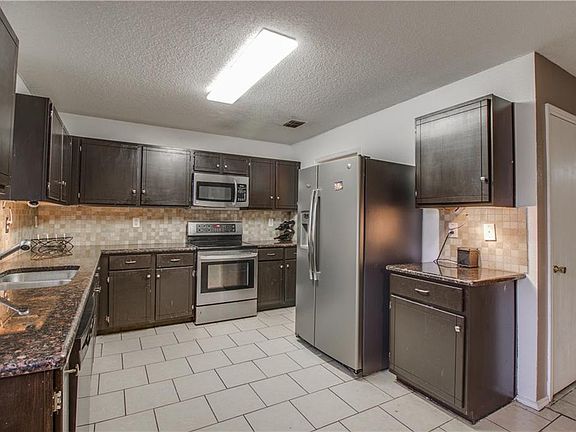 4th image of 3817 Kenzie Ct