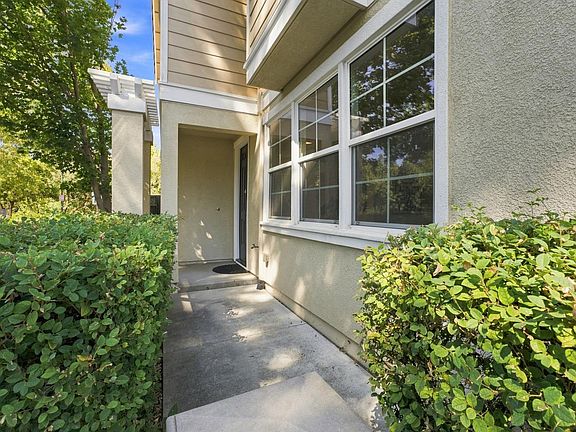 5th image of 137 Coulter Way