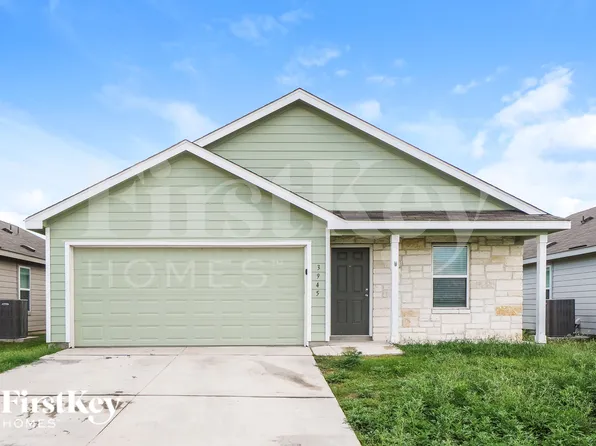 3945 Far Horizon, Seguin, TX 78155