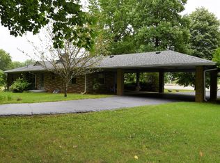 915 S Broadway St, Portland, TN 37148