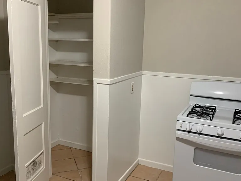 Kitchen pantry plus gas stove