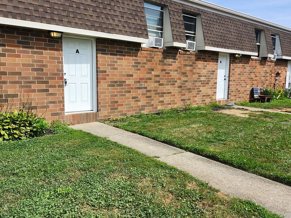 1st image of 216 Taff Cir APT A