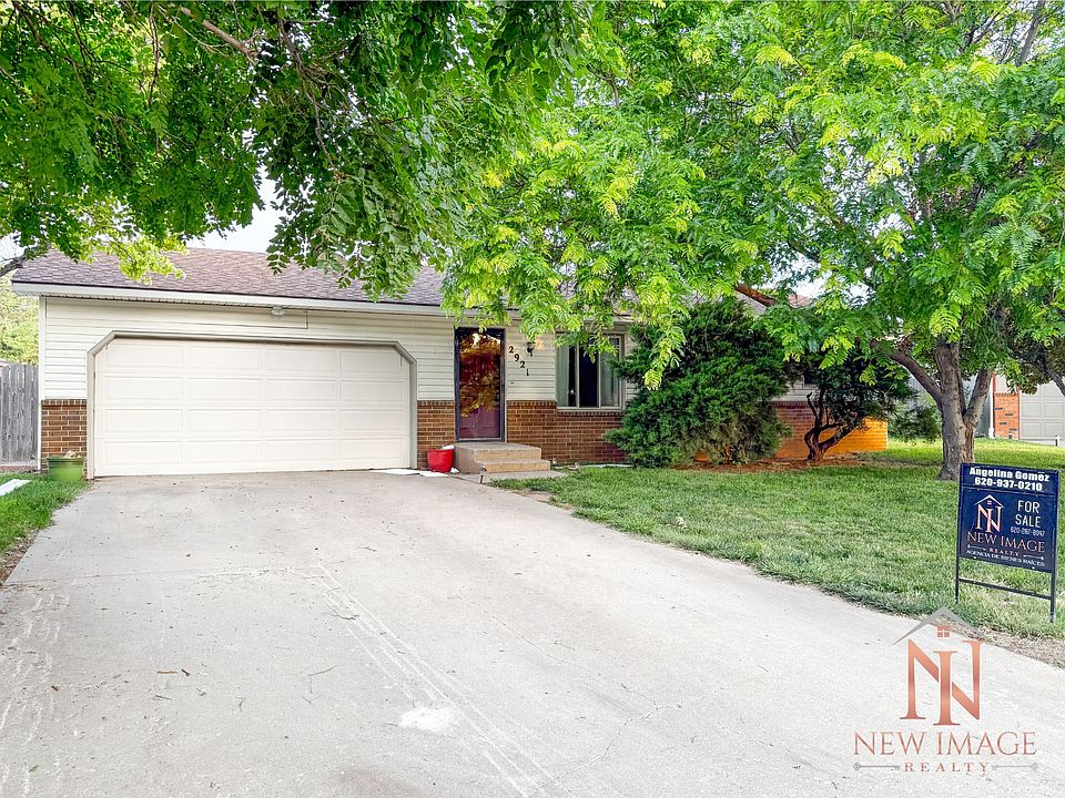 1st image of 2921 Loraine Pl