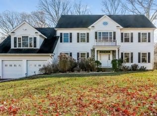 17 Rising Rd, Norwalk, CT 06850