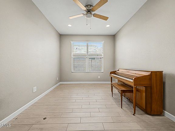 3rd image of 4323 W Gary Way