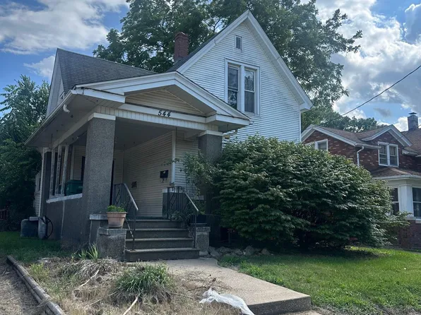 544 W Tompkins St, Galesburg, IL 61401