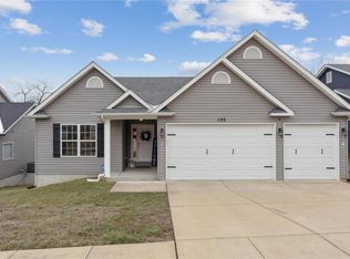 1126 Foxwood Estates Dr, Arnold, MO 63010