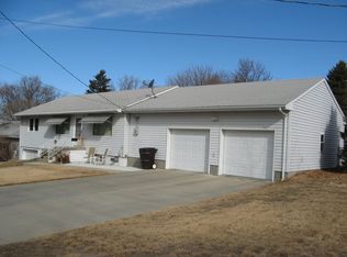 760 E Willow St, West Point, NE 68788
