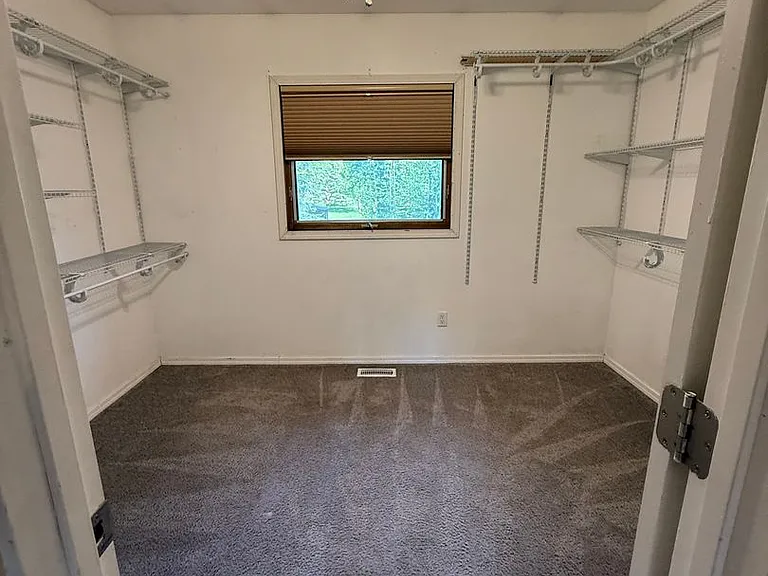 3473 Rosehip Dr — Photo 2