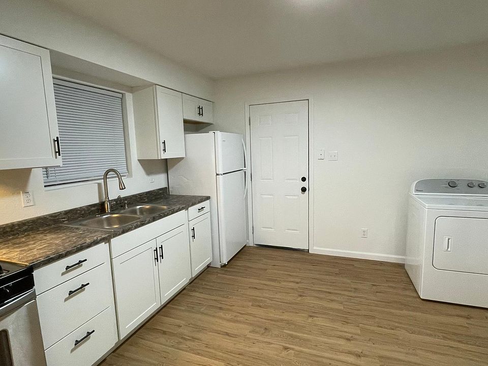 1st image of 400 N 2nd St #108