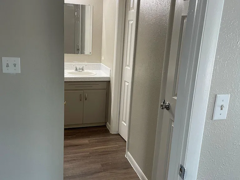 710 Emery St #201 — Photo 3