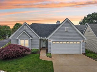 146 Forest Lake Dr, Simpsonville, SC 29681