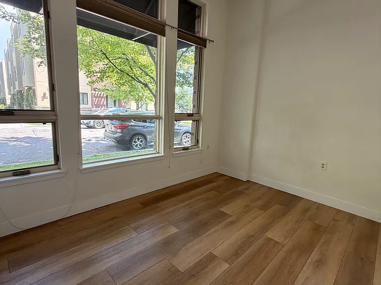 4525 13th St #4B — Photo 16