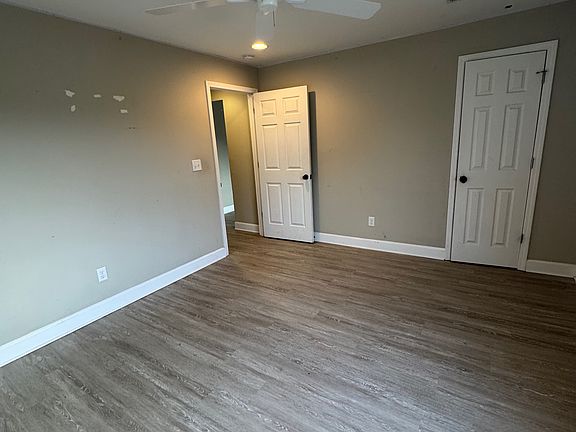 3rd image of 2805 18th Ave