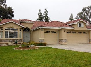 6002 W Alluvial Ave, Fresno, CA