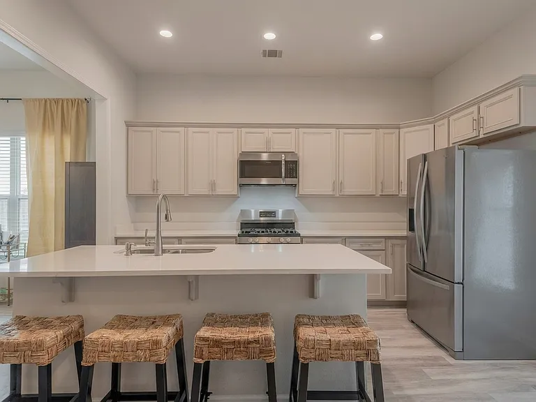 1201 Rustic Pine Dr — Photo 8