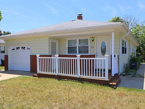 3rd image of 53 Castle Harbor Dr