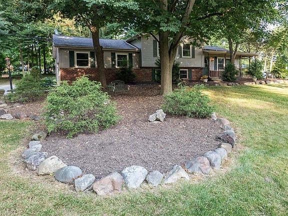 5th image of 8383 Fairlane Dr