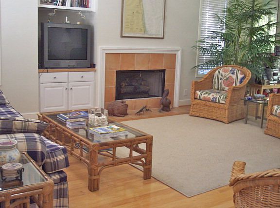 2nd image of 103 N Cottages Dr