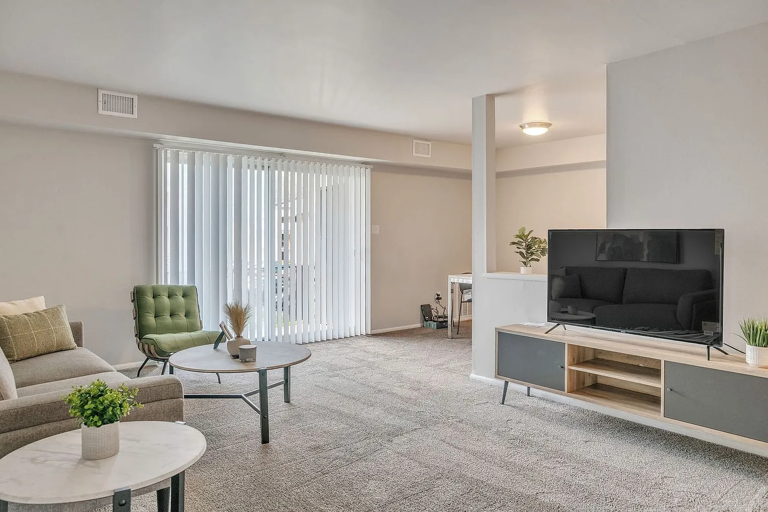 2 bed, 2.0 bath, 990 sqft, $3,300 — Photo 3