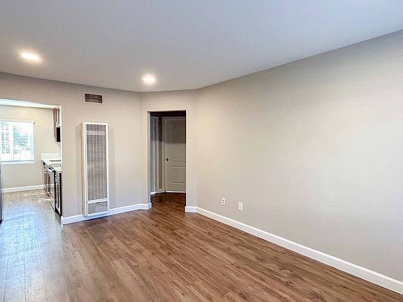 4th image of 8969 Grossmont Blvd APT 1