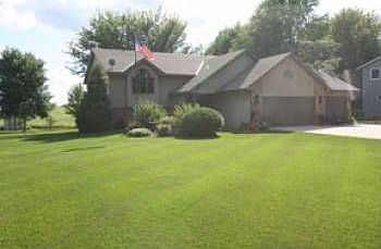 1st image of 13445 S Circle Dr