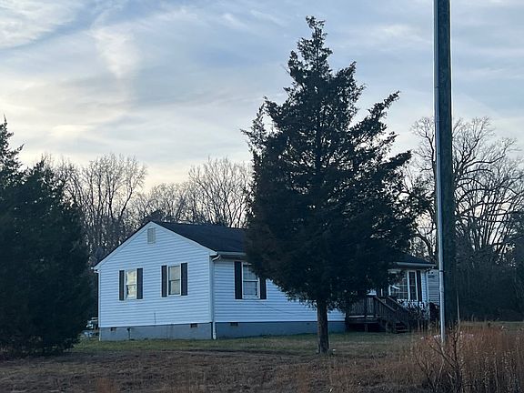3rd image of 1623 Stones Rd