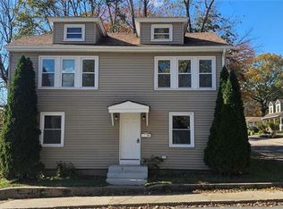 22 Agnes St FLOOR 1, West Warwick, RI 02893