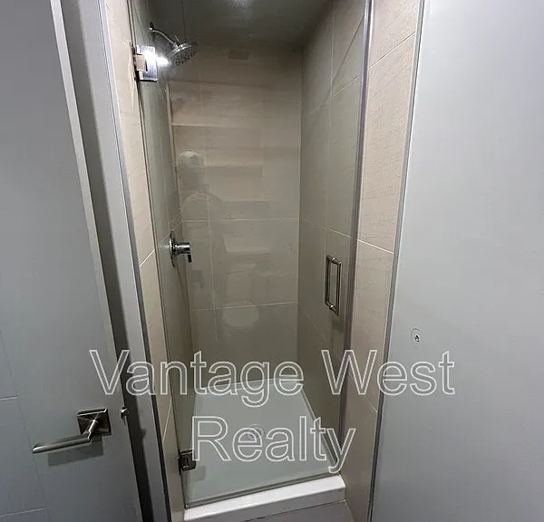 345 Dougall Rd N #209 — Photo 4