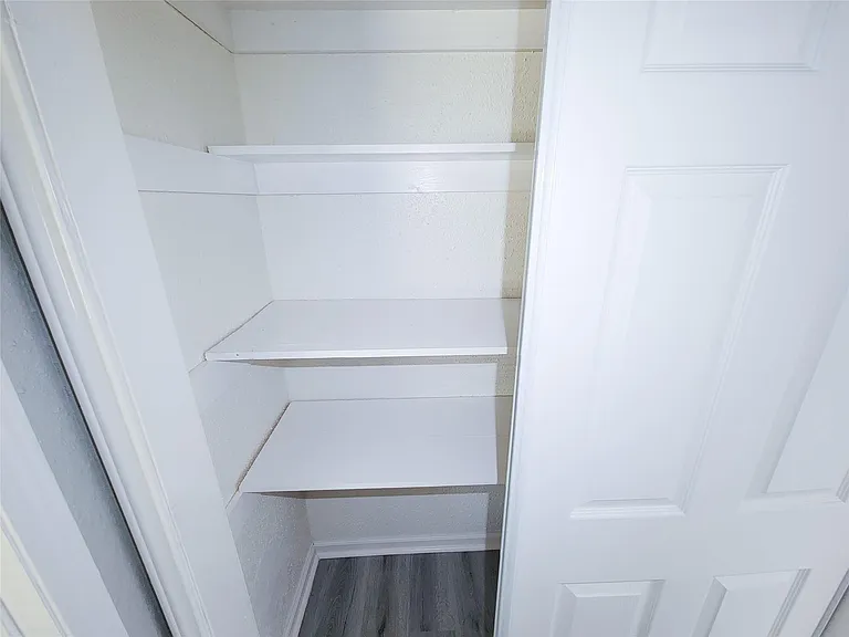 7426 Bigwood St — Photo 27
