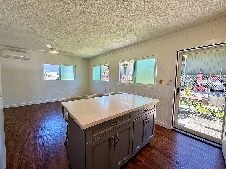 810 21st Ave — Photo 5
