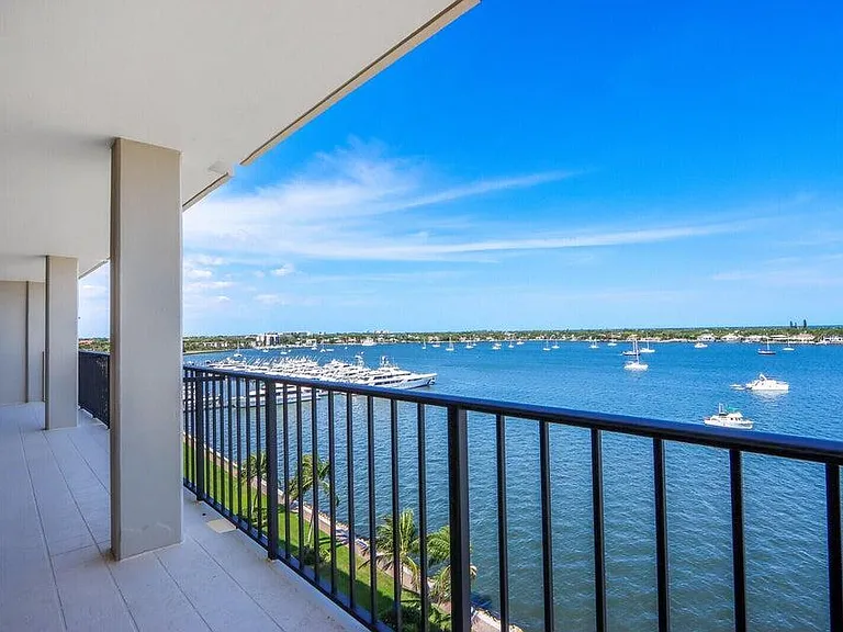 130 Lakeshore Dr #923 — Photo 22