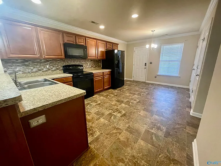 28081 Chasebrook Dr — Photo 15